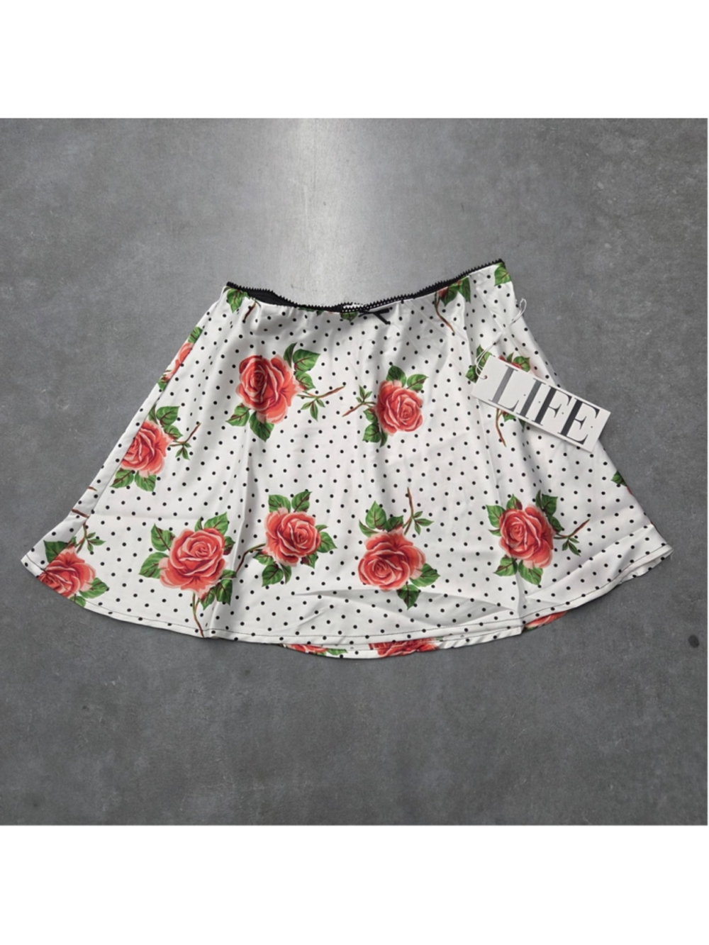 Life Floral Mini Skirt White Pink Roses Summer Feminine Size M Juniors